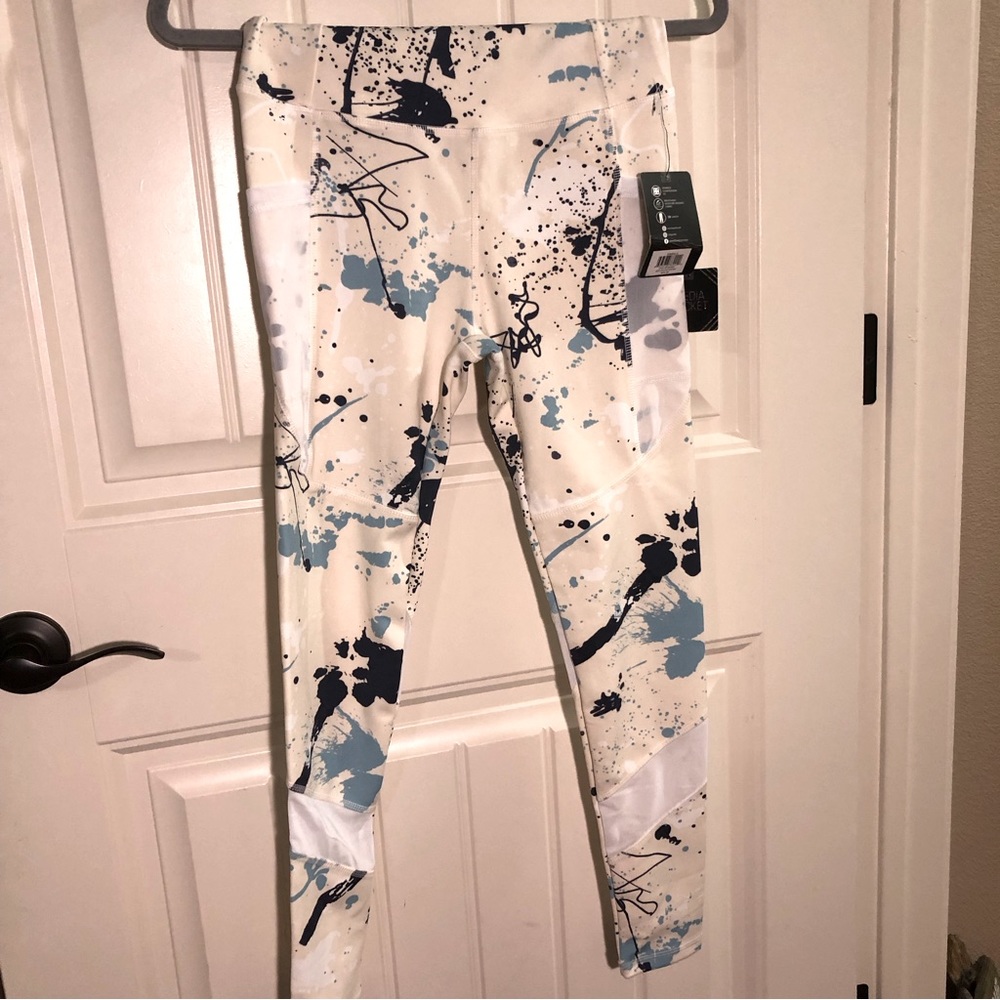 New GSP 7/8 length leggings Small